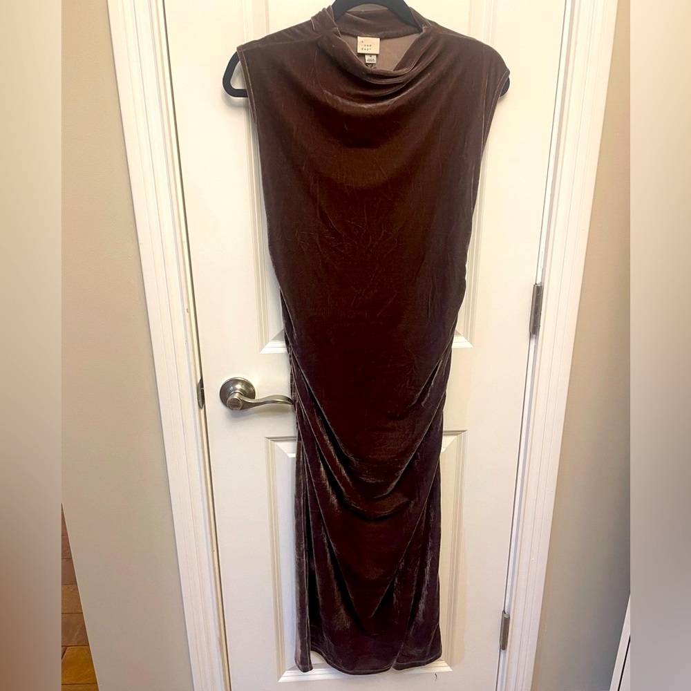 Crushed velvet, midi, mock neck dress, never worn, tags on, size Large